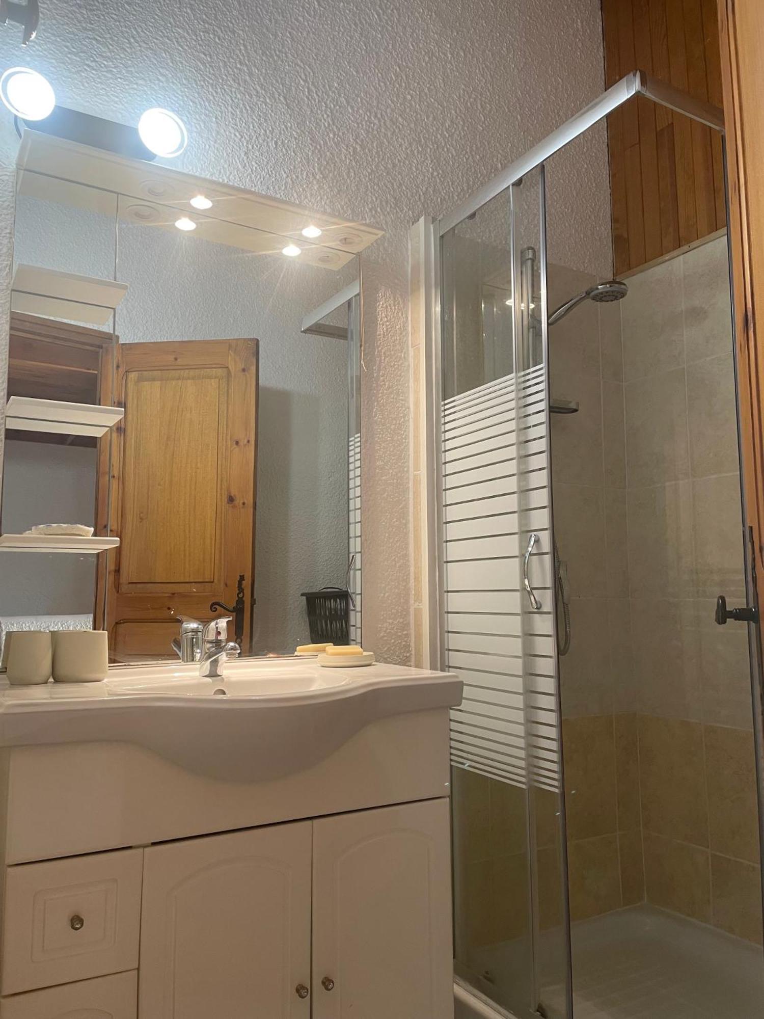 Maison Tres Agreable Avec Exterieurs, Bien Situee Au Plan D'Eau Embrun Εξωτερικό φωτογραφία